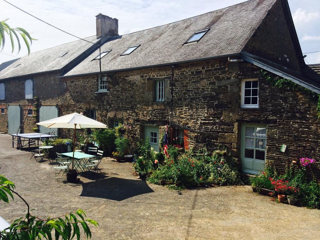 Ferme De La Gortiere Bed & Breakfast Le Teilleul Dış mekan fotoğraf